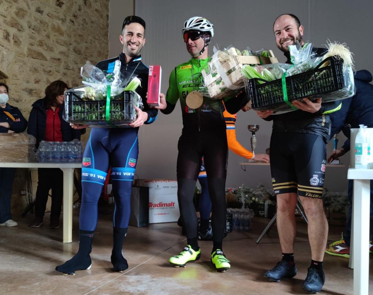 Gli atleti del VeloClub protagonisti a Barrafranca - 