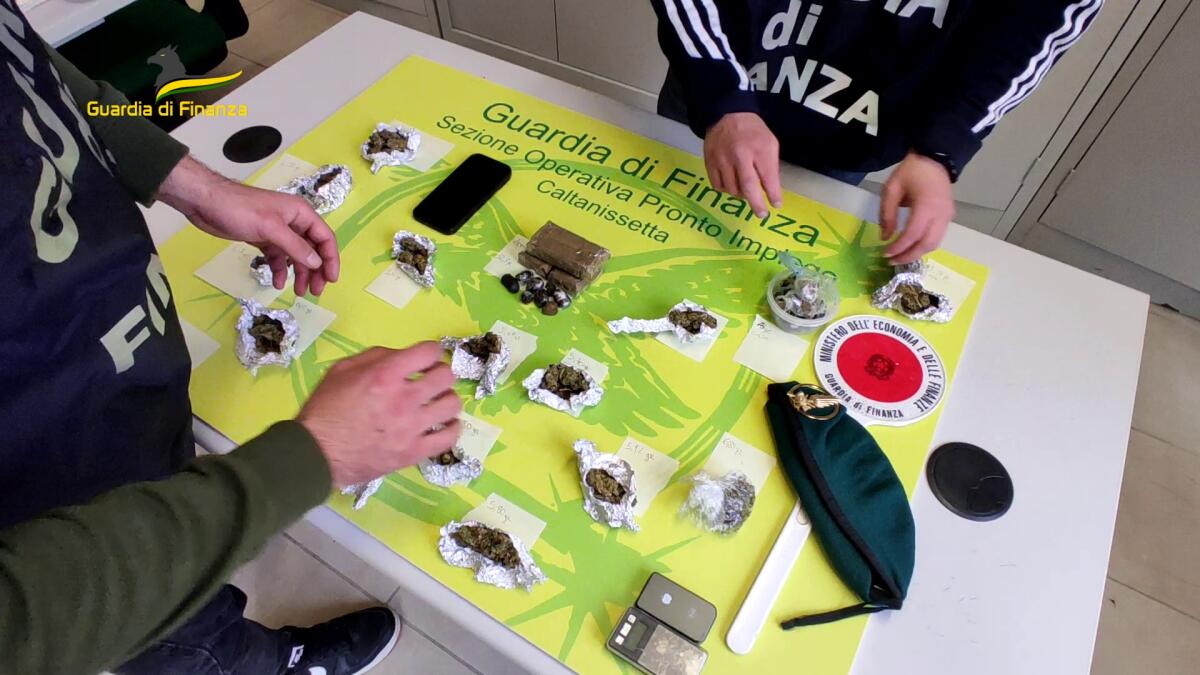 Droga: presunto "corriere"  in manette a Caltanissetta - 