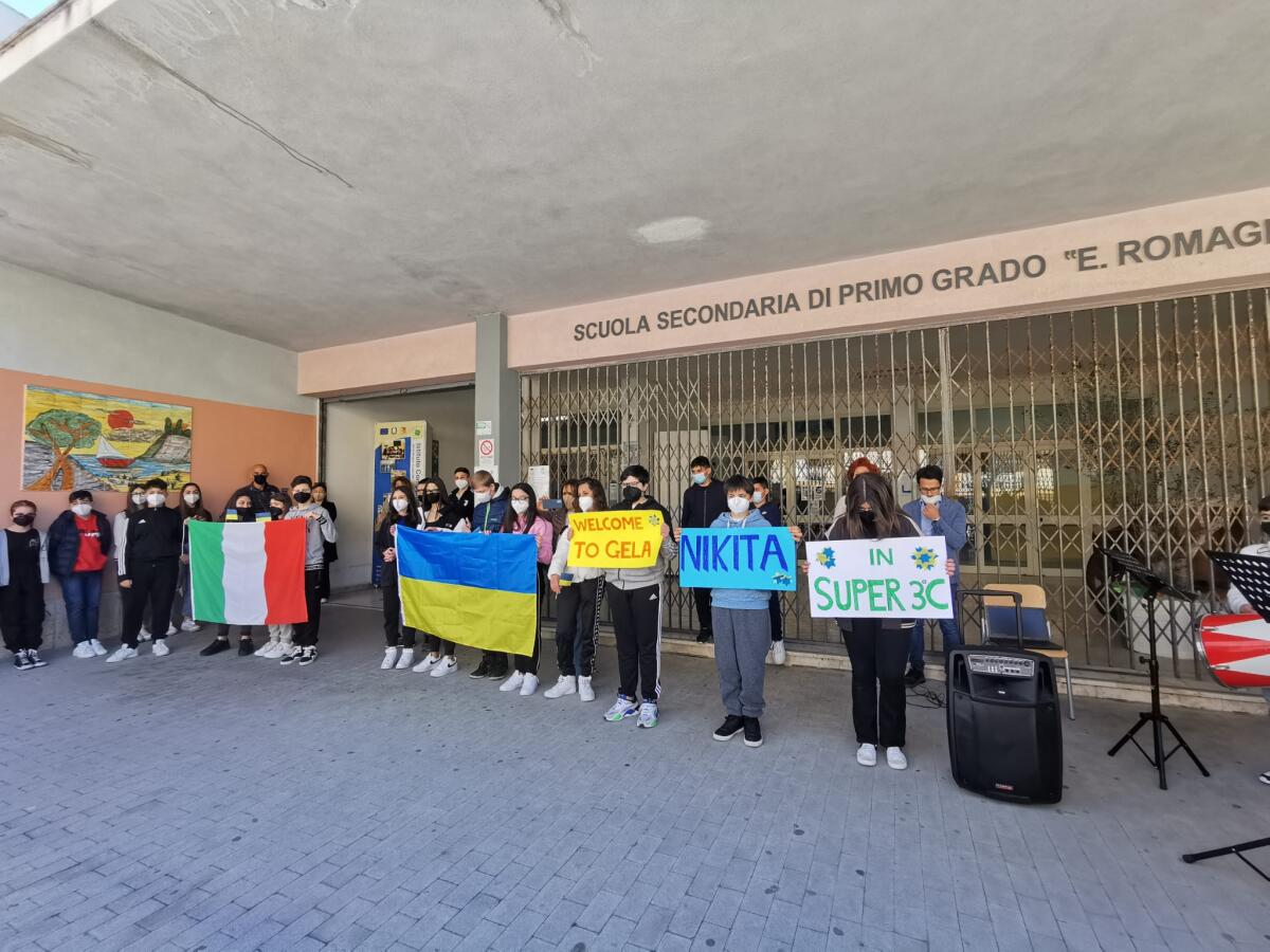 Mykyta accolto nella scuola Romagnoli - 