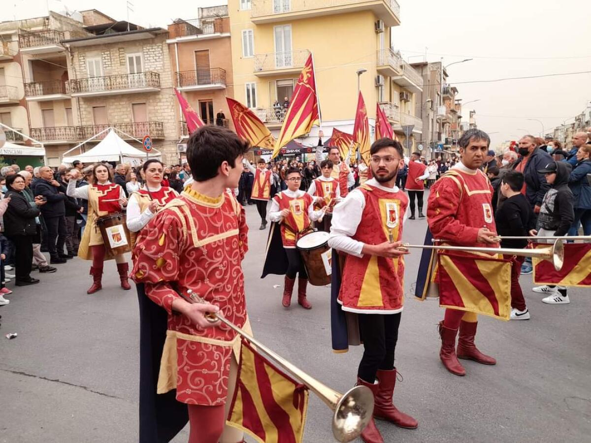 Un' esplosione di vita: ecco la Sagra del carciofo -