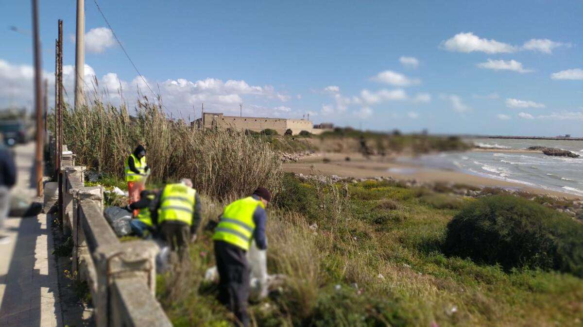 Ospizio marino: 20 sacchi di fatica -