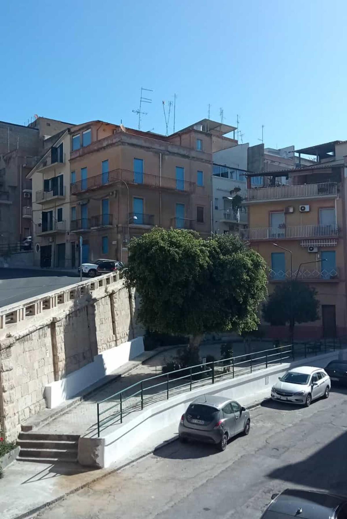 La piazzetta della Collaborazione, come era e com'è -