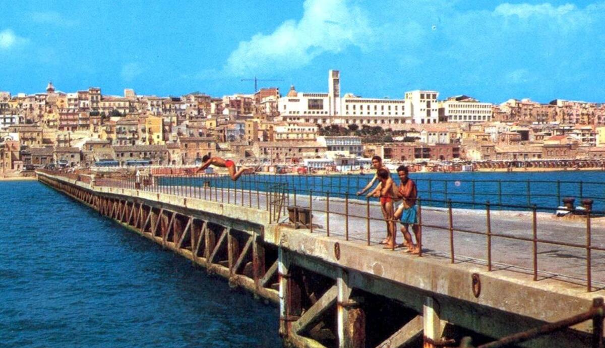 Dibattito in aula sul destino del pontile sbarcatoio -