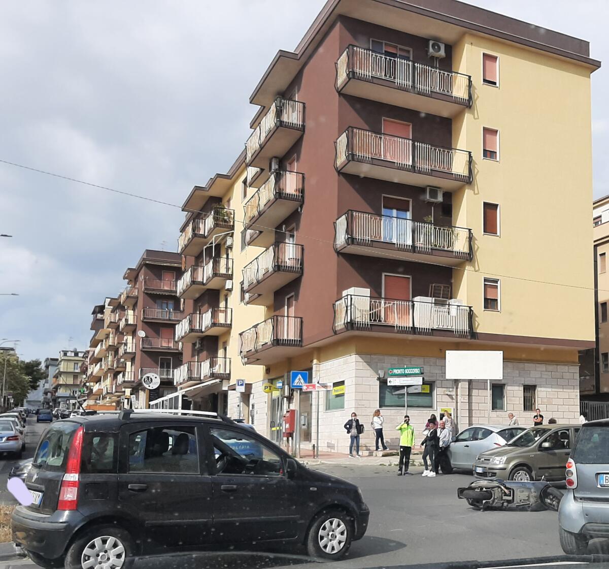 Incidente stradale in viale Indipendenza - 
