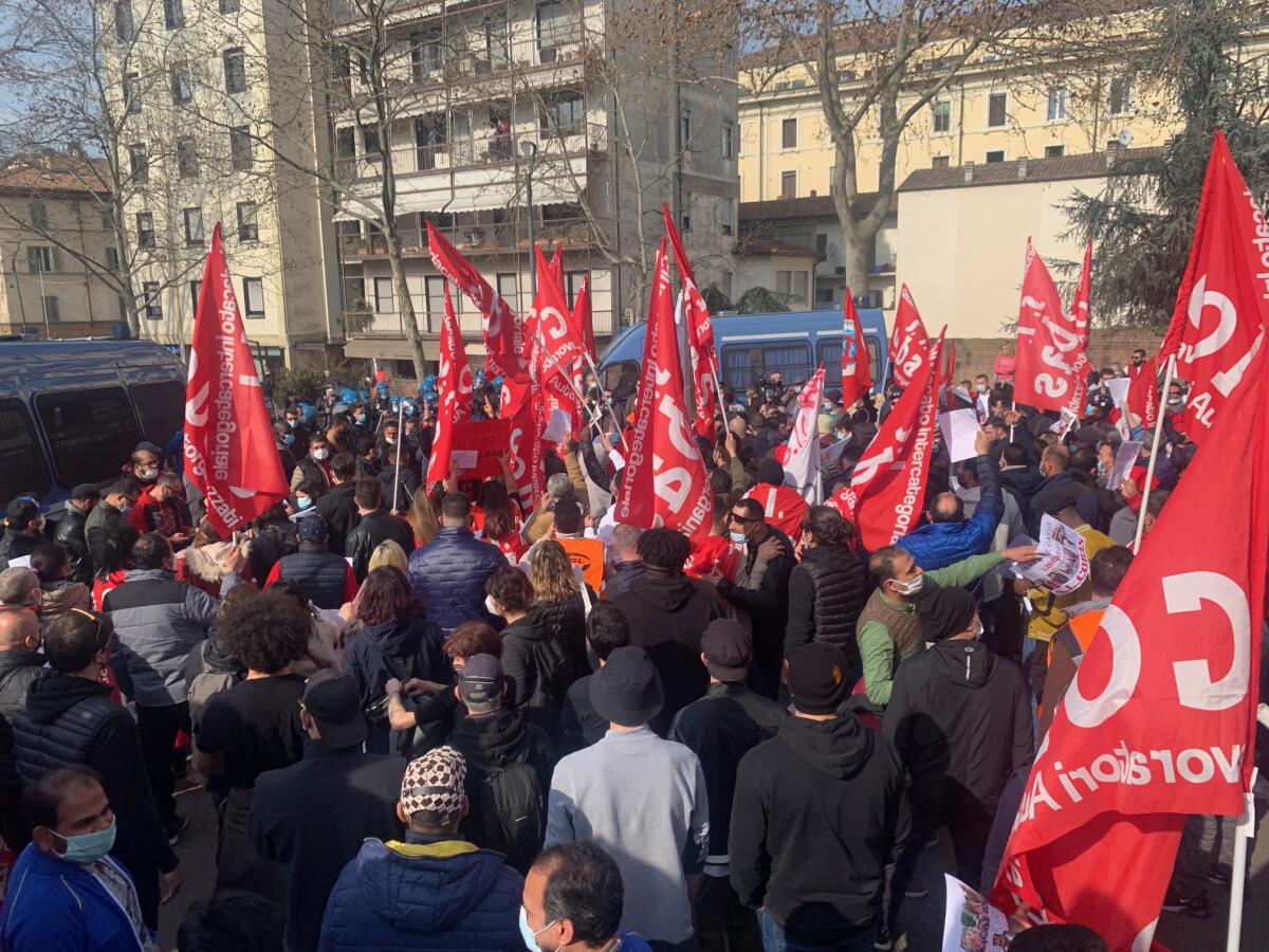 “Basta prese in giro, adesso vogliamo i fatti” Alle 9 i sit-in di Cobas-Codir, Sadirs e Siad-Csa-Cisal a Palazzo d’Orleans - 