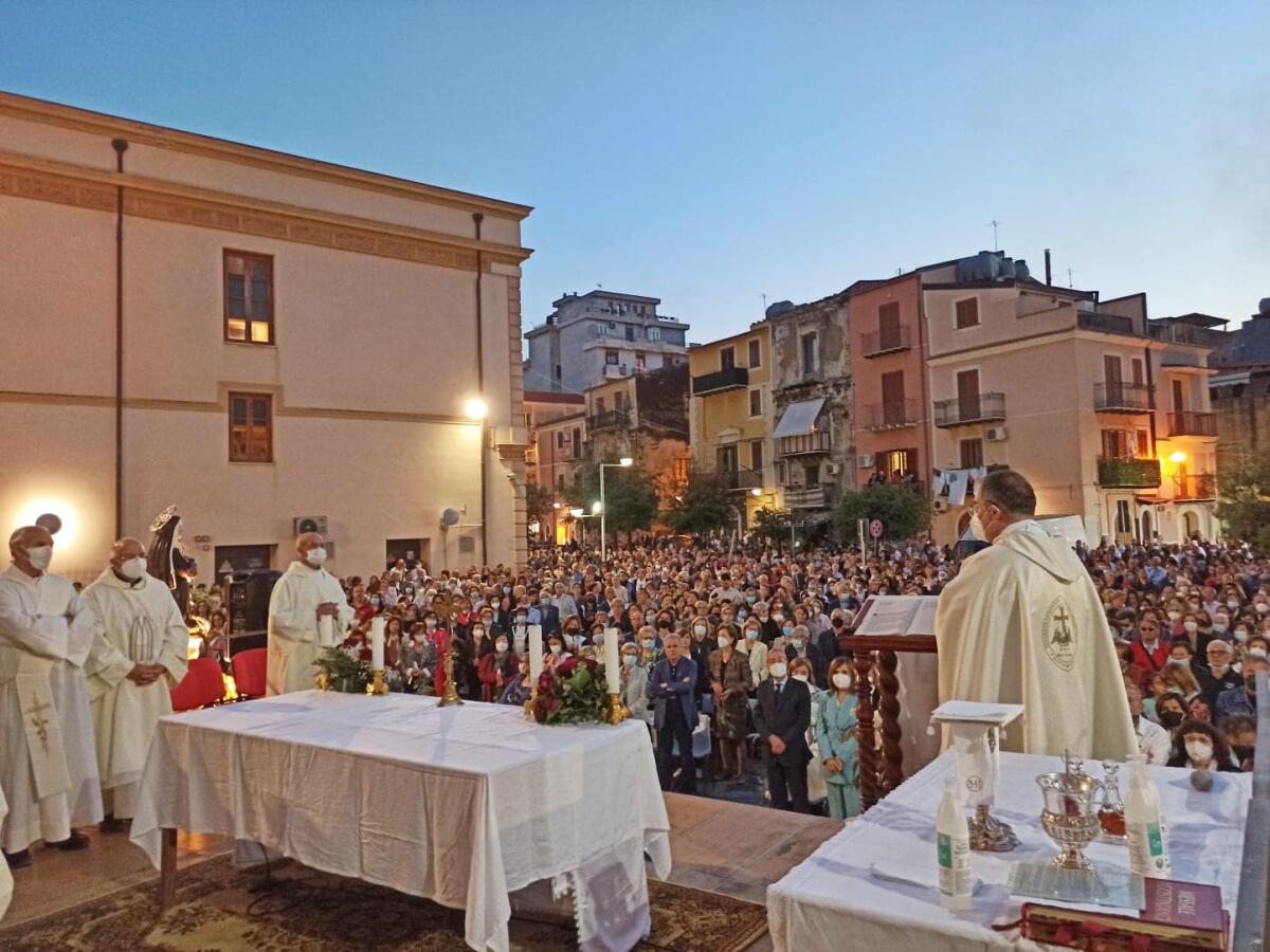 Il grido di aiuto durante la messa di Santa Rita: "ci sentiamo abbandonati dalle istituzioni" - 