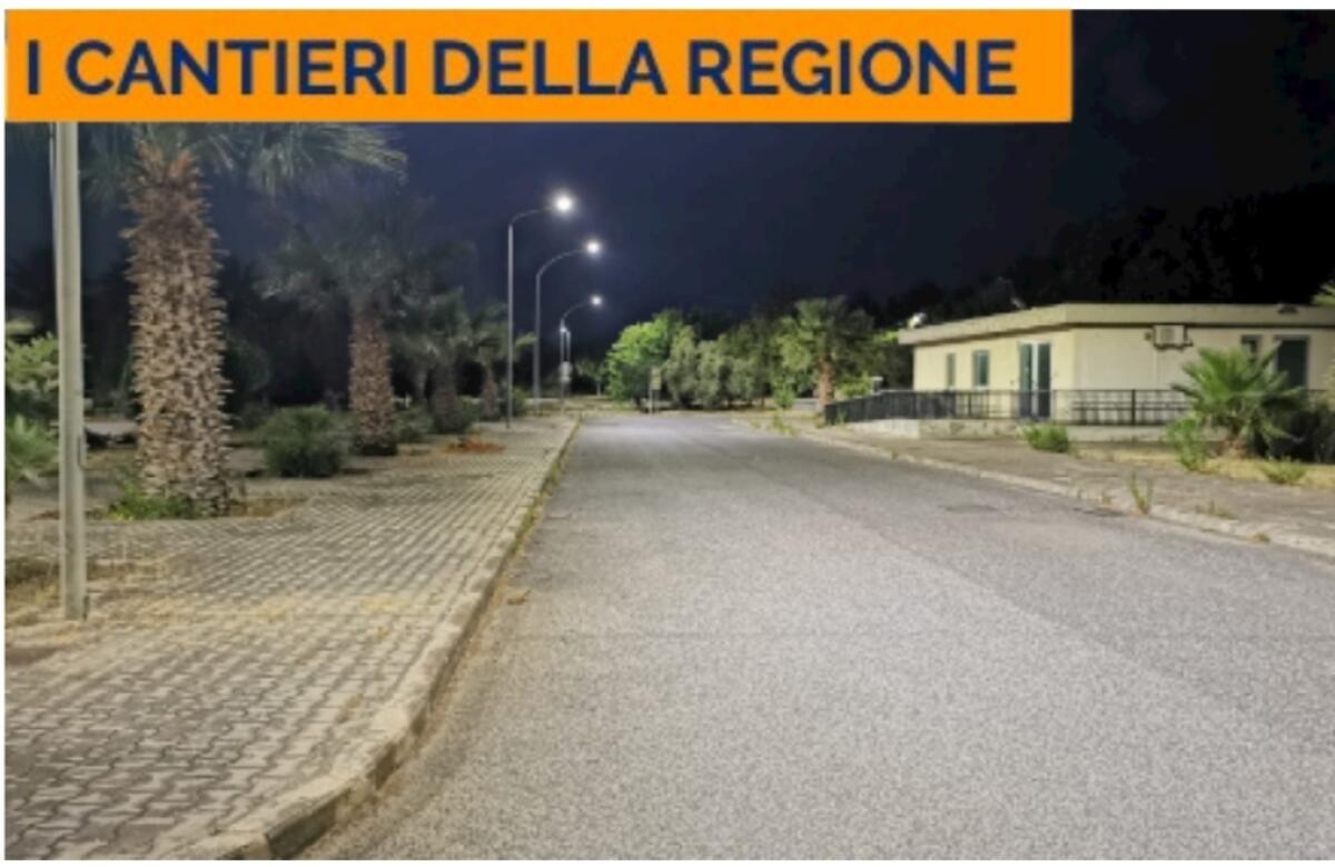 ...e luce fu, nella zona industriale di Gela - 