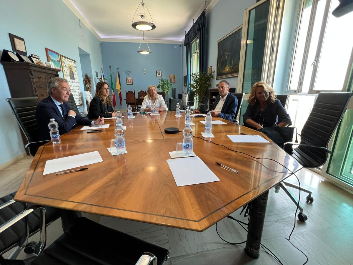 La Commissione regionale antimafia mette gli occhi su assunzioni e gestione della discarica -