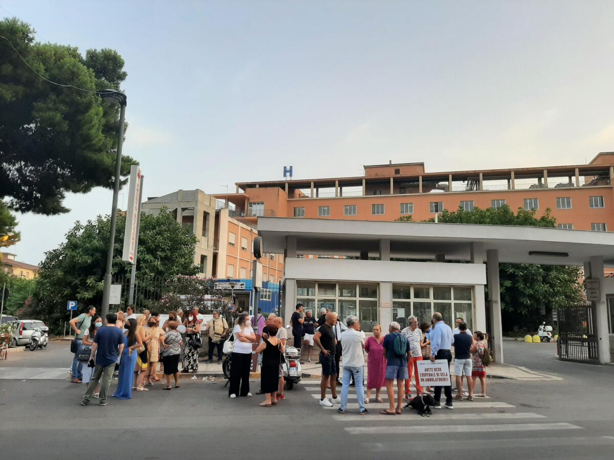 Carfì: "siamo contenti che la rianimazione funzioni ma il manager deve rispondere su mille carenze" -