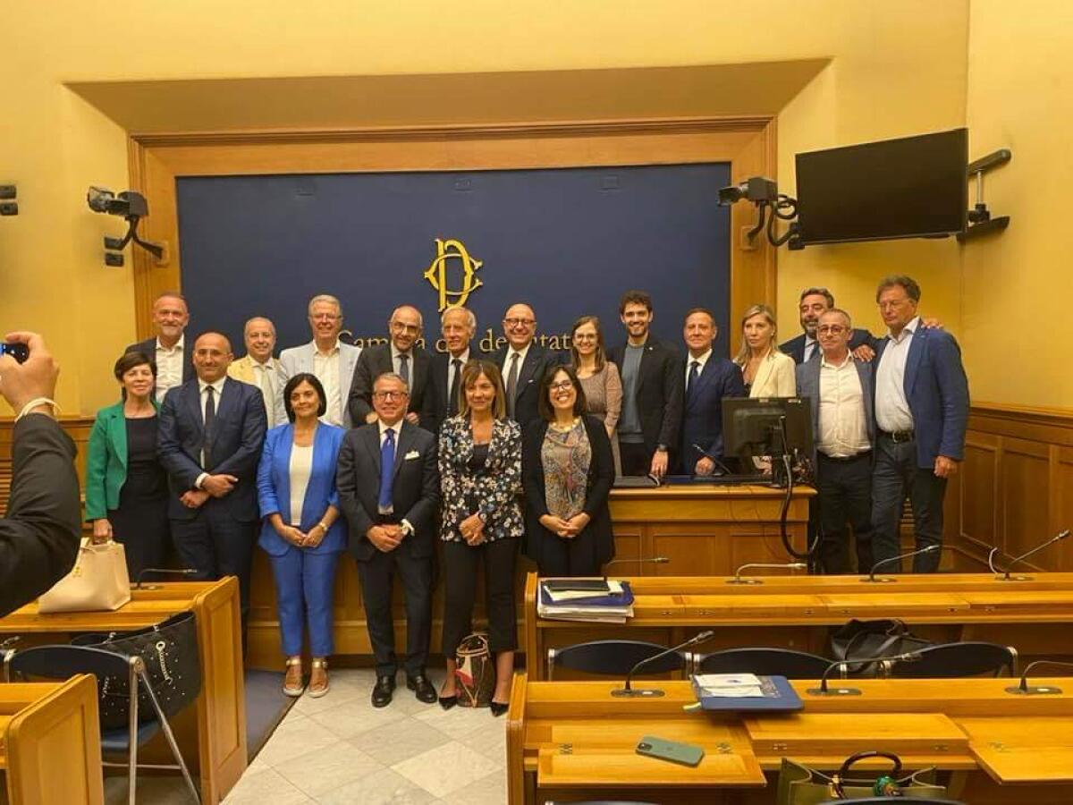 Riconosciuto il principio di insularita’ per Sicilia e Sardegna -