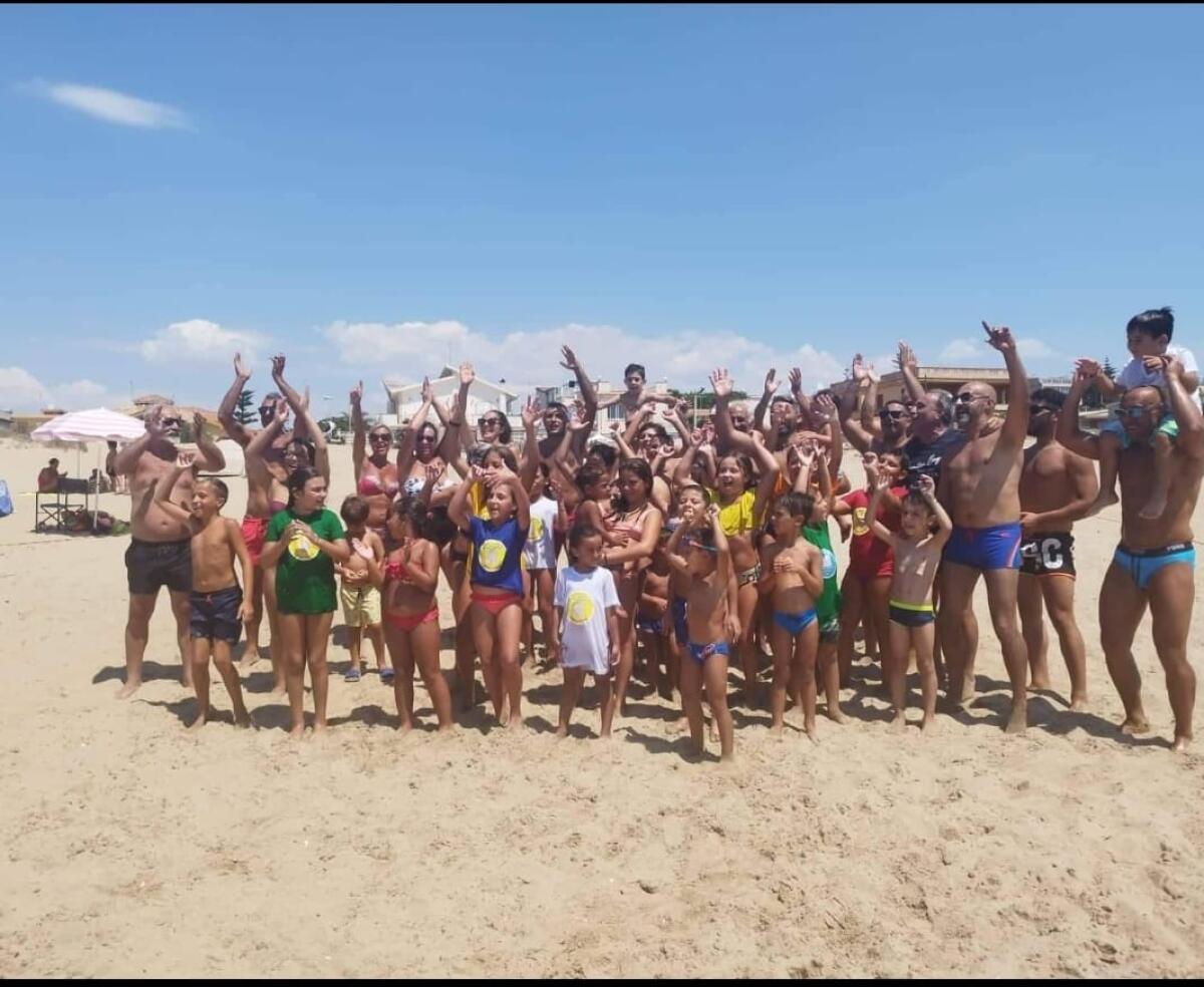 I giochi di spiaggia ed animazione di due mattacchioni - 