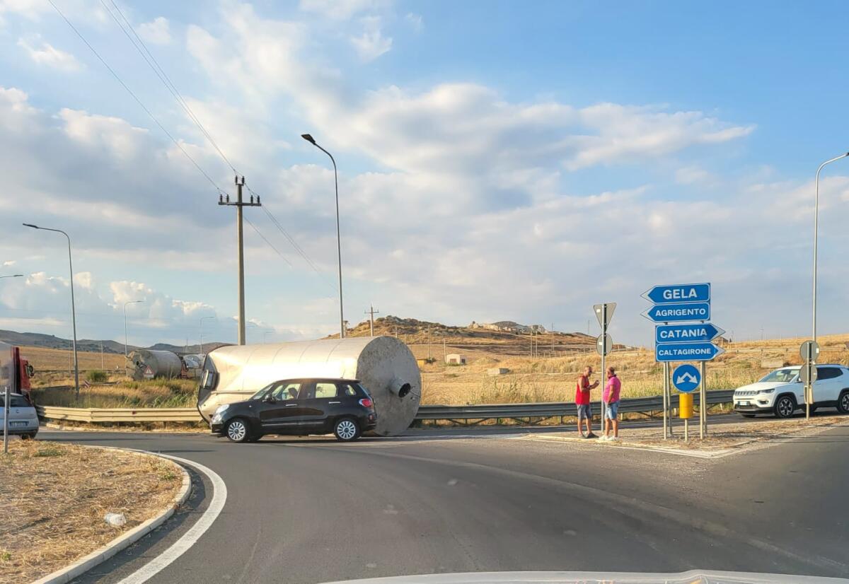 Botte ‘vola’ in zona Castelluccio: panico fra gli automobilisti - 