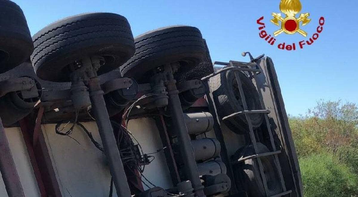 Perde il controllo del camion, muore mazzarinese di 60 anni - 