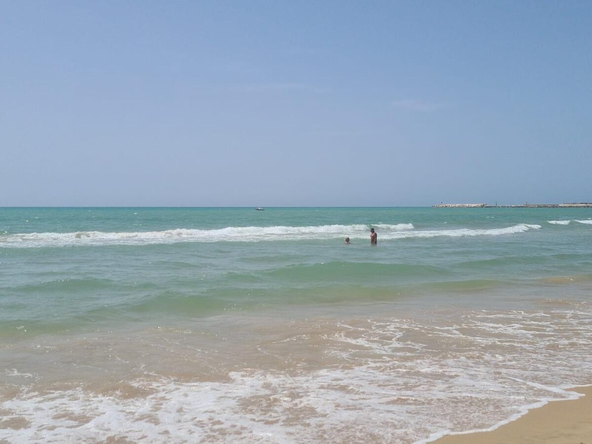 Salvataggio in mare nel tratto sottostante la bretella Borsellino -