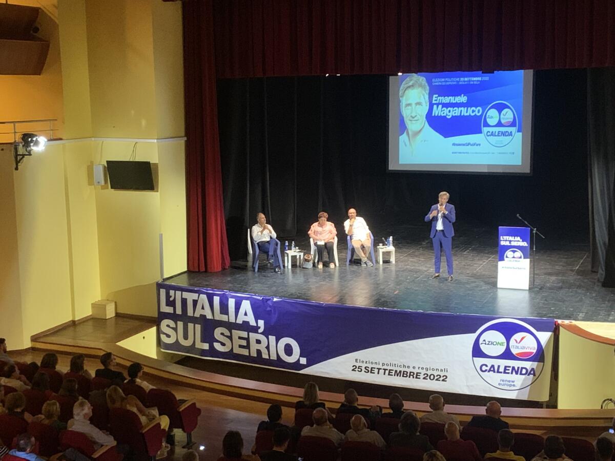 La viceministra Bellanova al teatro Eschilo con i candidati del Terzo polo   - 