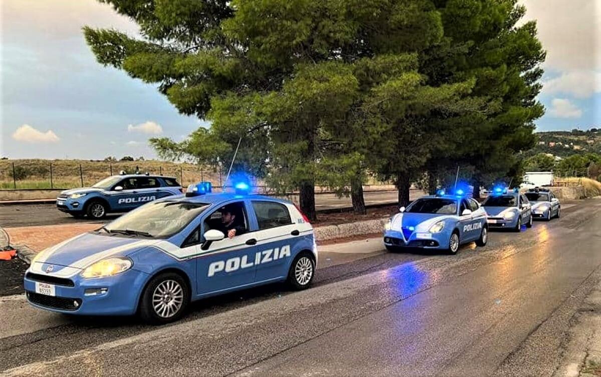 Caporalato e lavoro nero: la Polizia sgomina una banda -