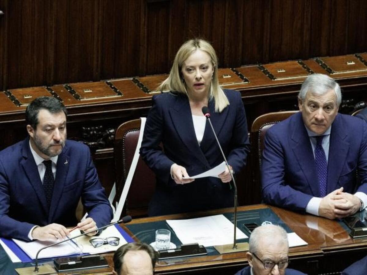 Meloni: “la gestione della pandemia diversa rispetto passato” -