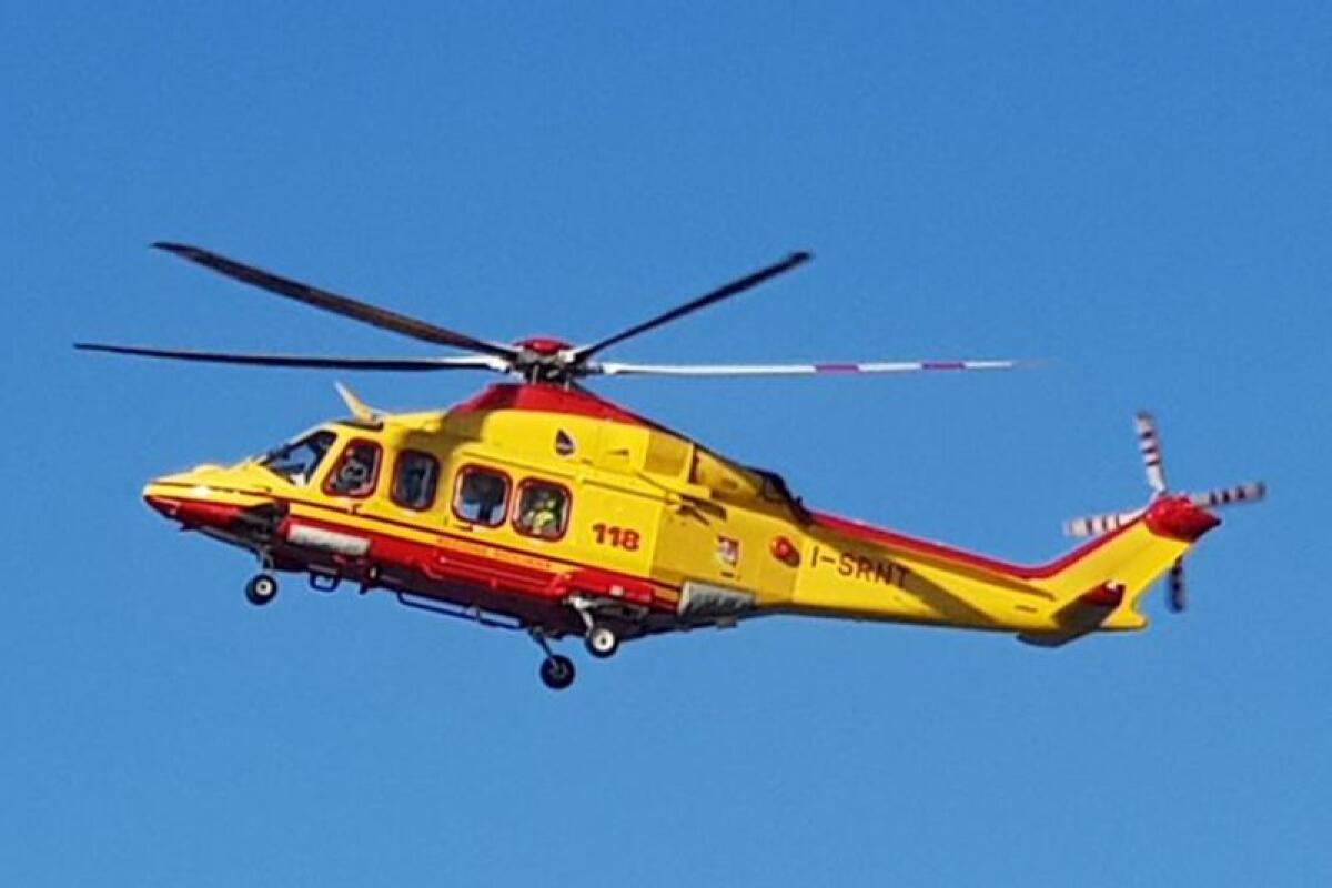 Scontro tir-auto, un morto e tre feriti sulla Gela-Caltanissetta -