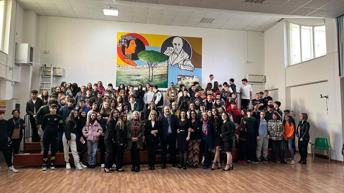 Rischi e opportunità della rete, incontro al “Carafa” di Riesi con il prof. Pira  - 
