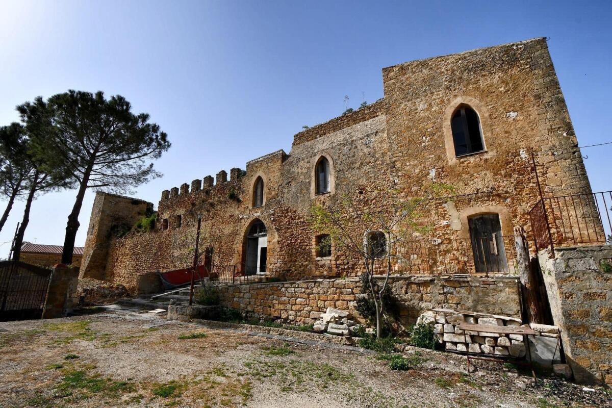 La televisione maltese approda al Castello Aragonese - 