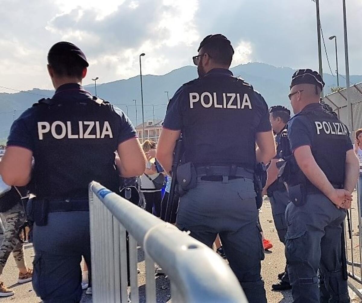 Imboscata durante la partita: il Questore emette 9 daspo - 