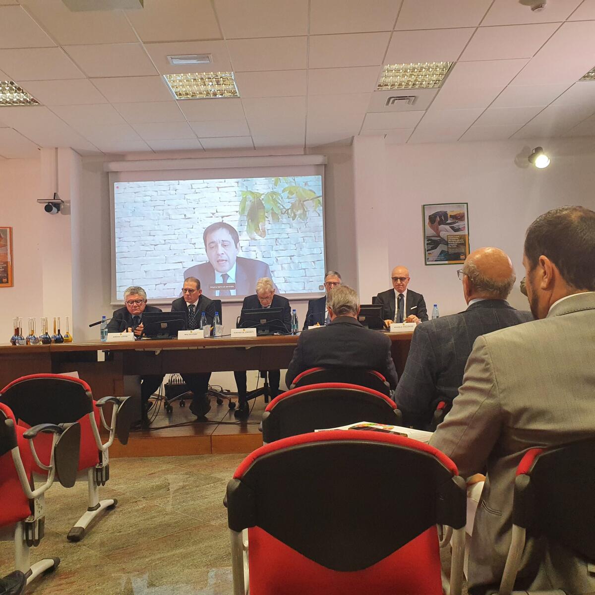 Il viceministro Gava: &#8220;non possiamo spegnere l&#8217;industria&#8221; - 