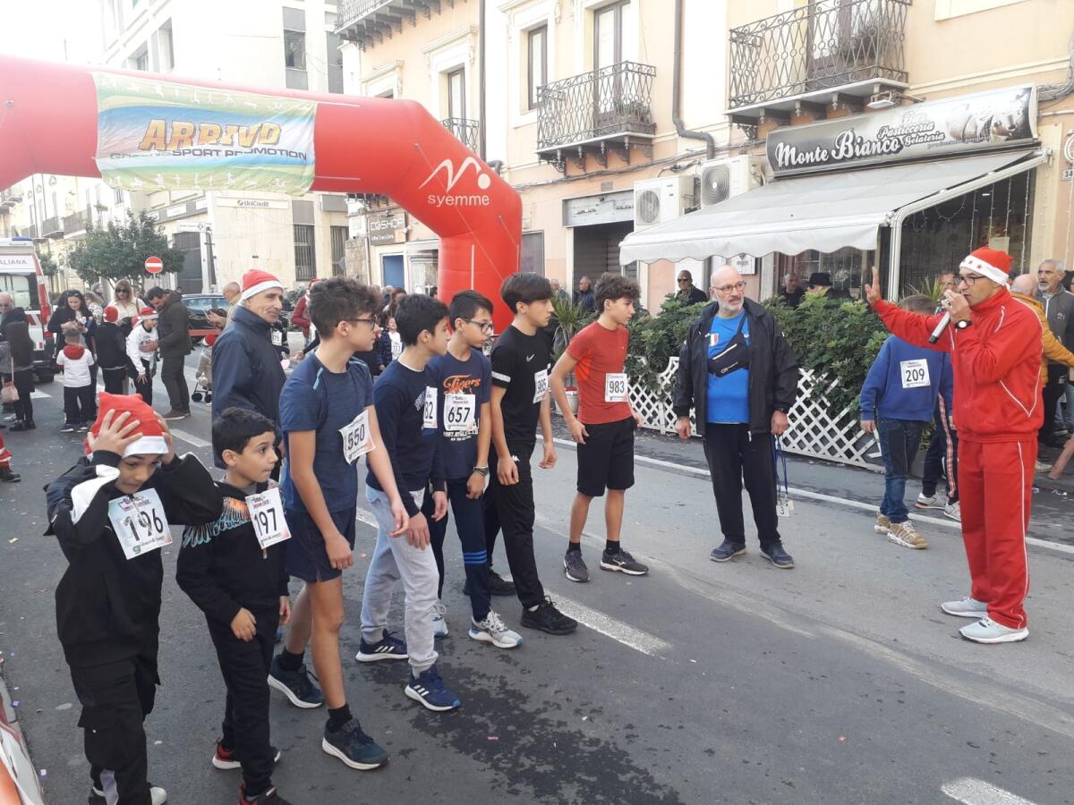 “Corri con papà Natale”, la Green&#038;Sport ha riproposto l’iniziativa tra sport e folklore - 