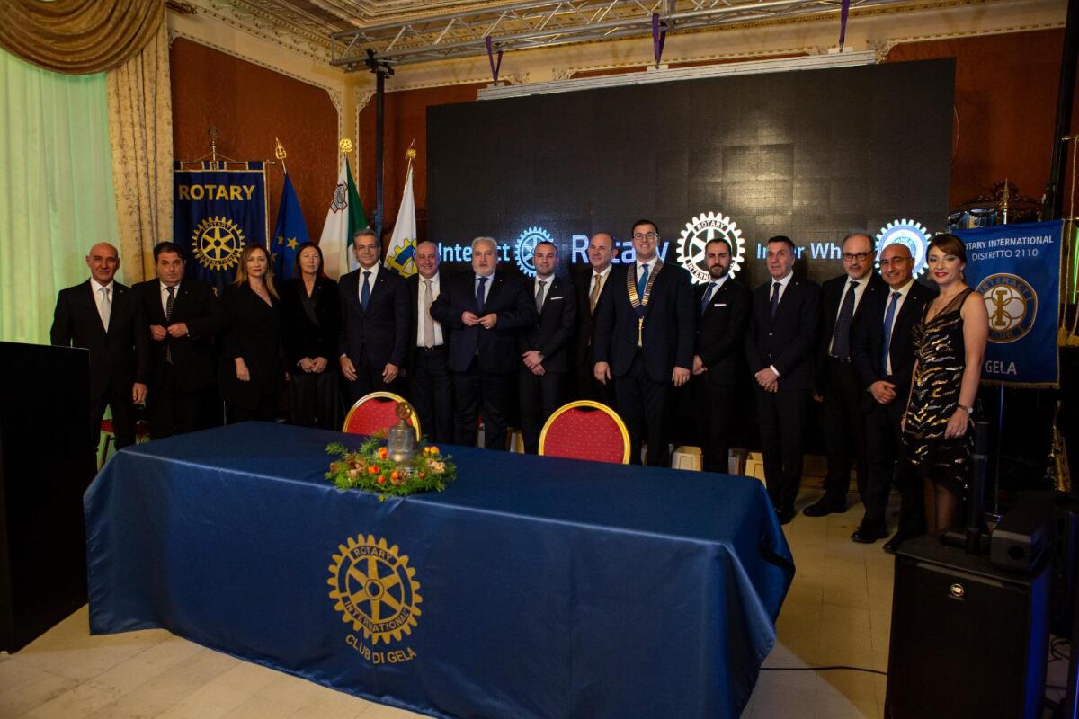 Il Rotary Club accoglie 17 nuovi soci -