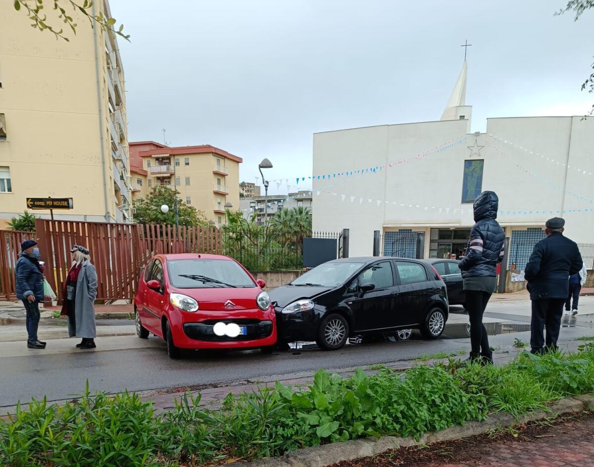 Scontro in viale Indipendenza - 