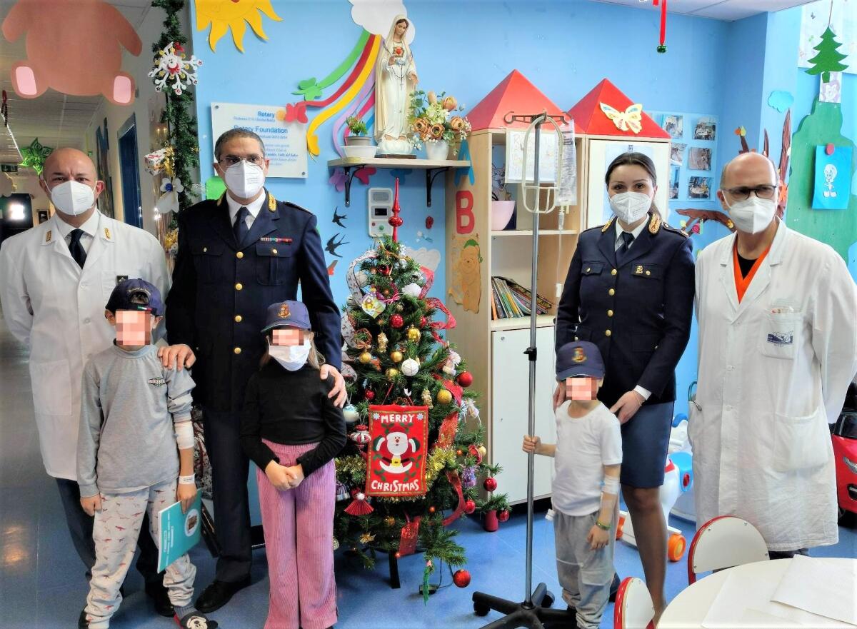La Polizia visita i bambini - 