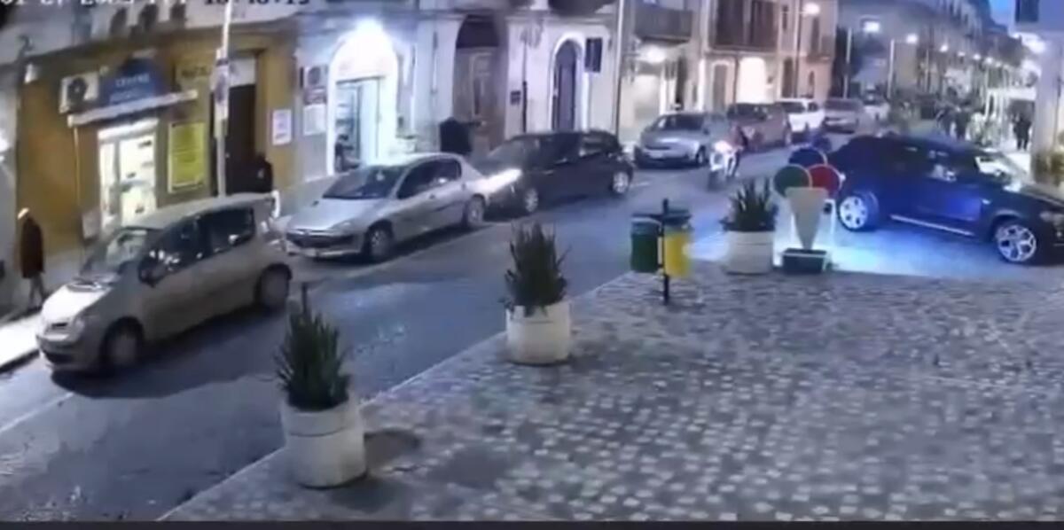 Rissa in due round in centro storico - 