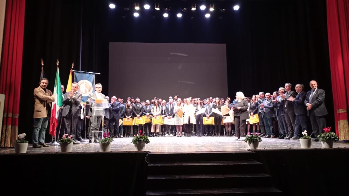 Vecchi e giovani medici uniti dalla passione di Ippocrate - 