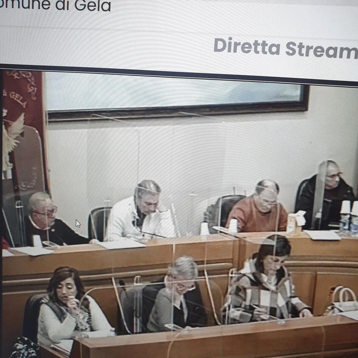 Servizio rifiuti in house: per Greco il ritardo non è colpa del Comune - 