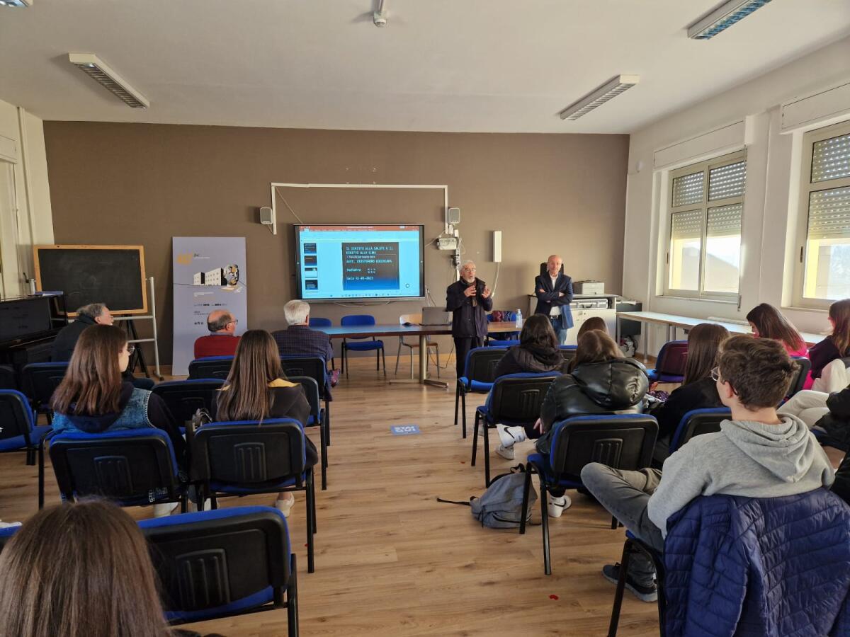 Lo scambio intergenerazionale di esperienze fra Auser e Liceo Scientifico - 