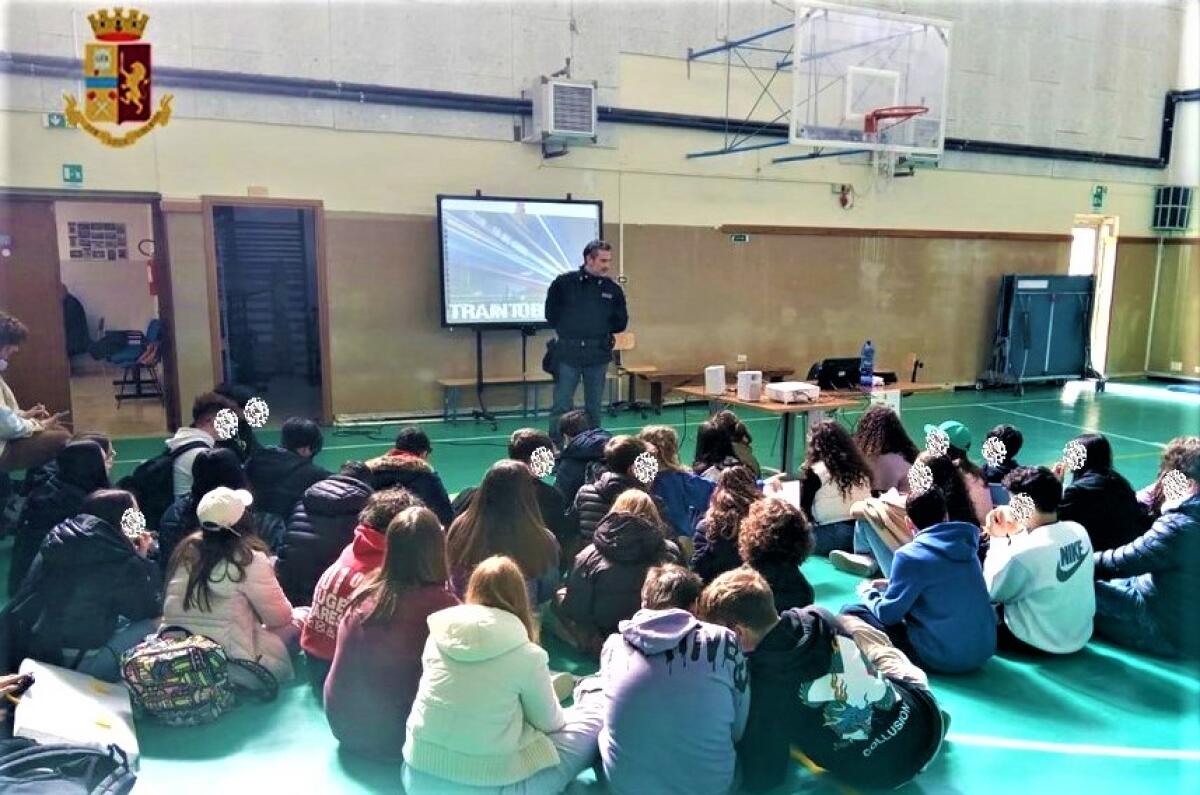 A scuola di sicurezza con la Polizia - 