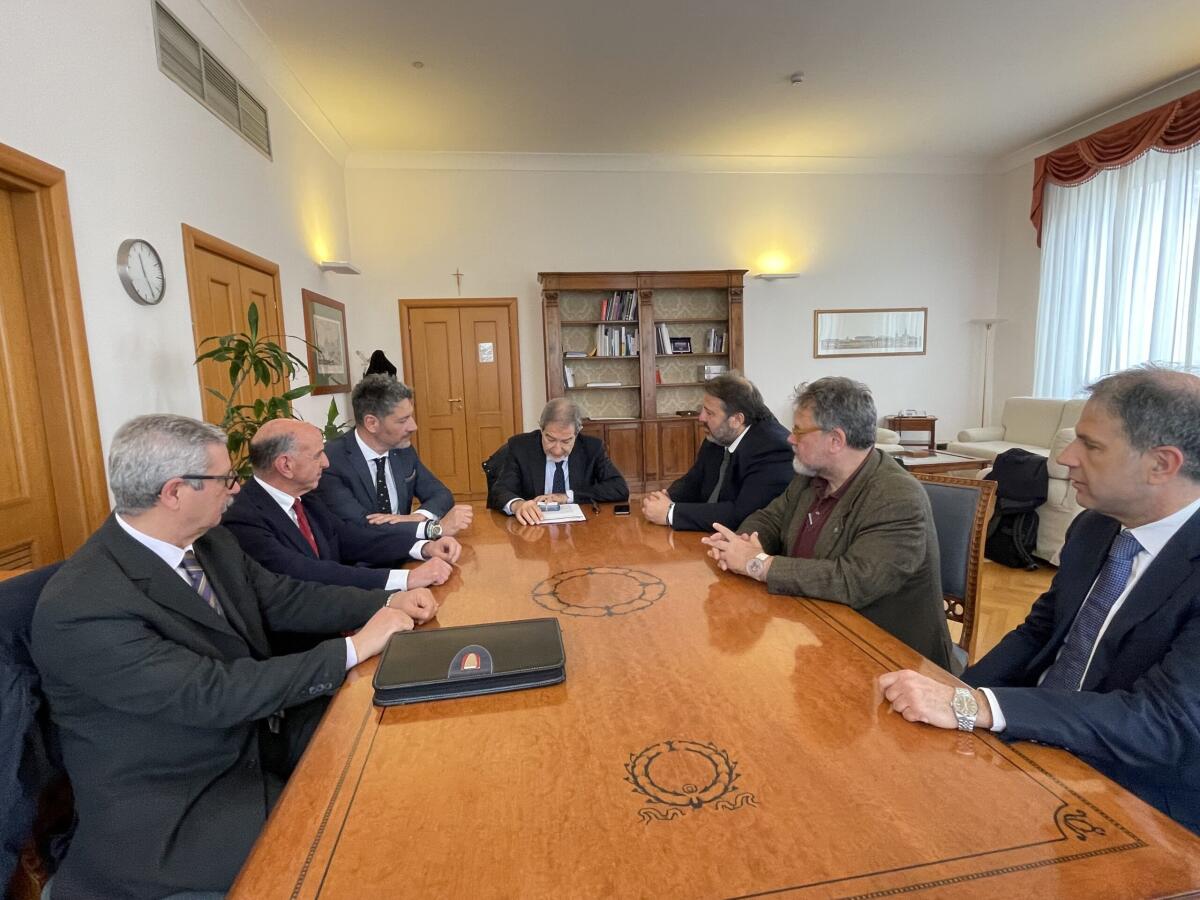 Il Ministro Musumeci affronta la questione culturale con l’Archeoclub - 