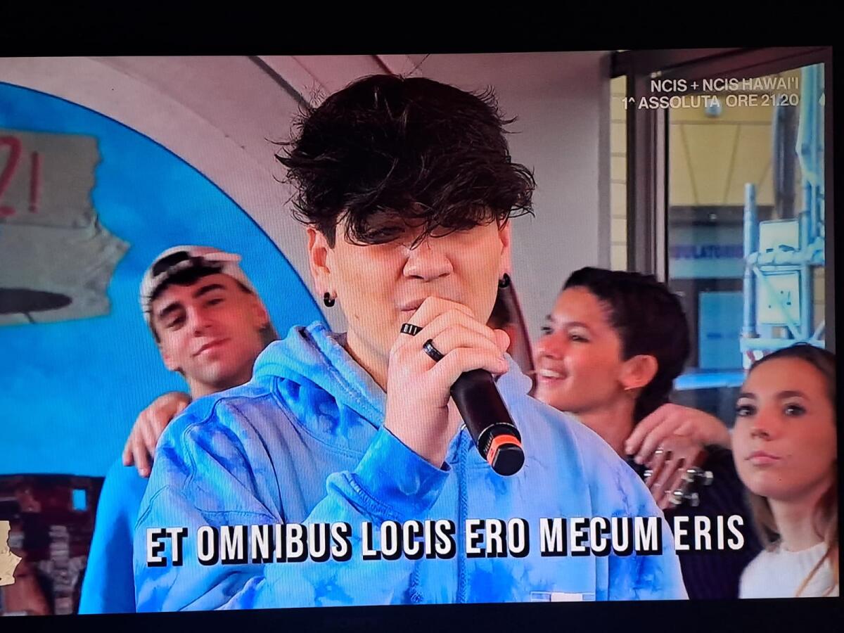 Super eroi di Mr Rain in latino: così Angelo Bongiovanni ha conquistato il pubblico di Viva Rai2 - 