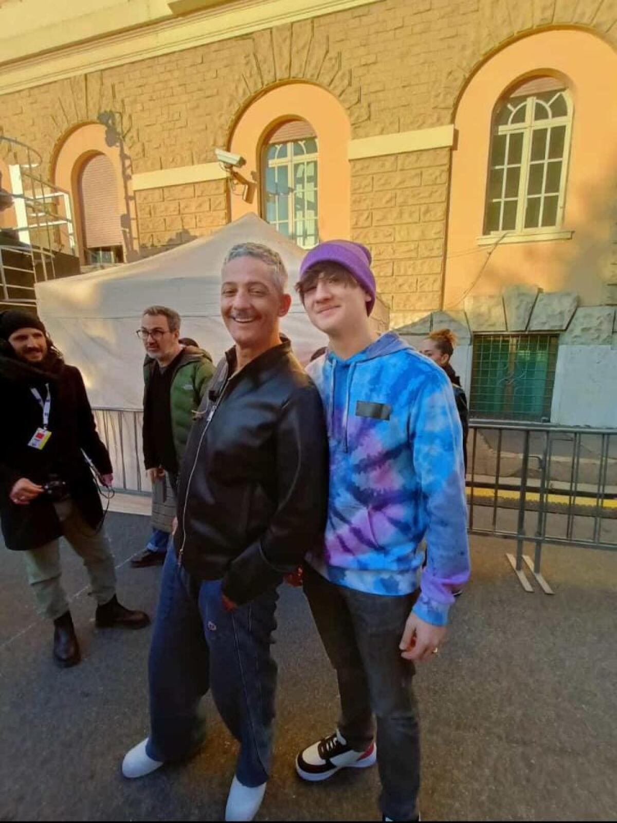 Studente del Liceo Classico stamattina da Fiorello con Albachiara in latino - 