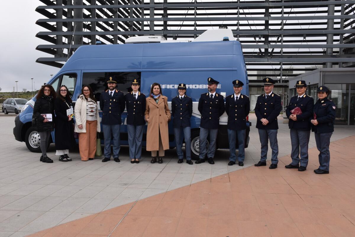 “Questo non è amore…” Campagna permanente di sensibilizzazione della Polizia - 