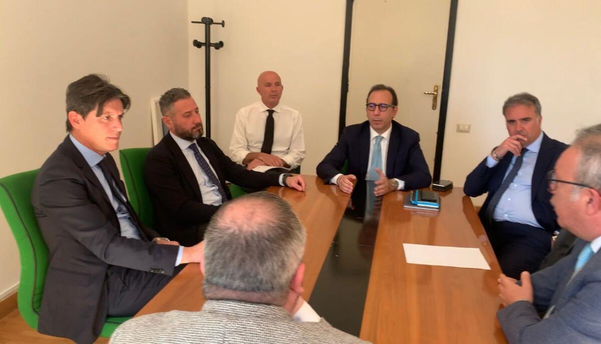 Sul caso del porto insabbiato l&#8217;assessore Aricò fa il punto con la Commissione Urbanistica - 
