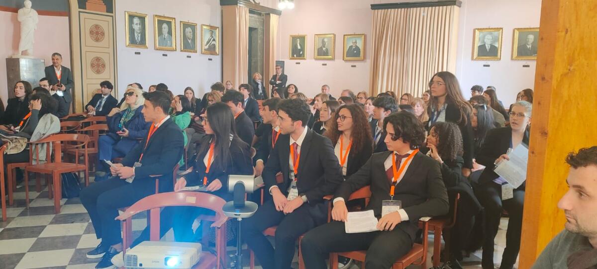 Il Liceo Classico Eschilo e due licei messinesi si classificano alla finale regionale del Torneo della Disputa - 