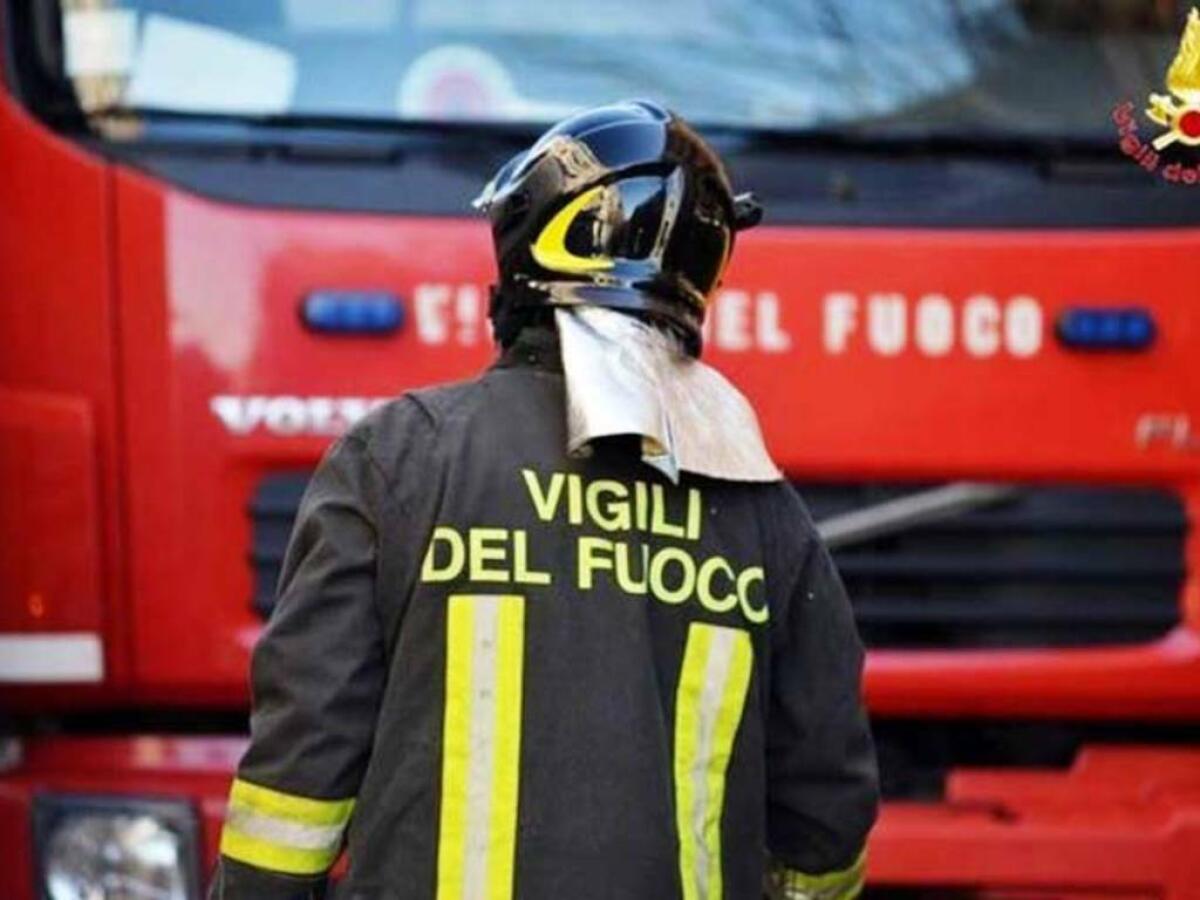 Tir si ribalta sulla Caltanissetta-Gela, c’è un ferito -