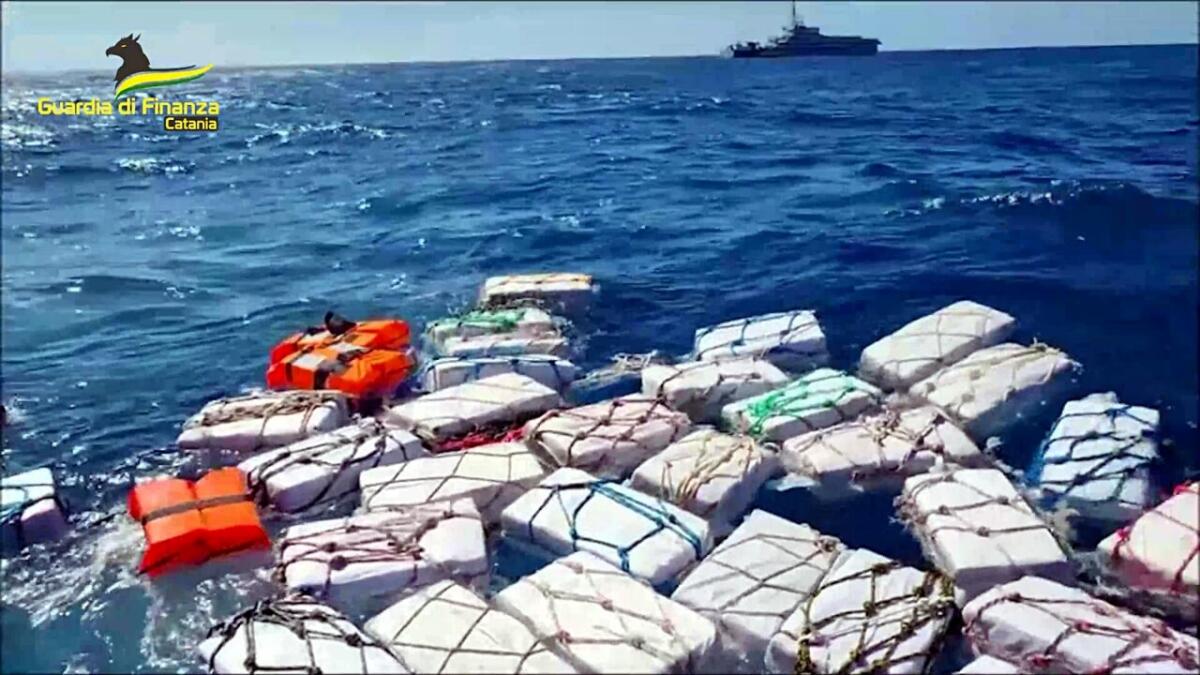 Duemila chili di cocaina sotto sequestro -