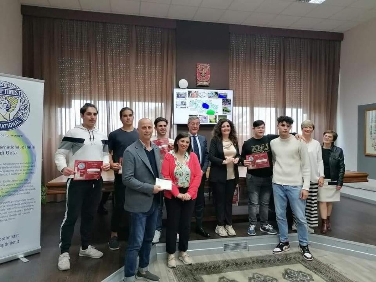 Concorso Soroptimist sulla rigenerazione della città: premiati tanti studenti -
