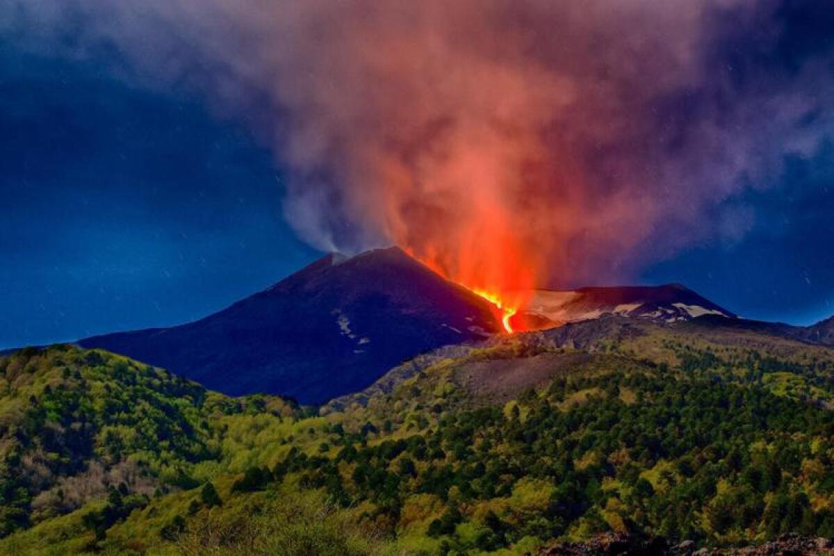 È di nuovo allarme Etna - 
