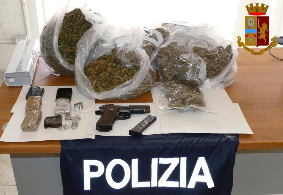 Un laboratorio di droga scoperto dalla Polizia. Arrestati due pregiudicati vittoriesi e sequestrati 147 kg di marijuana -