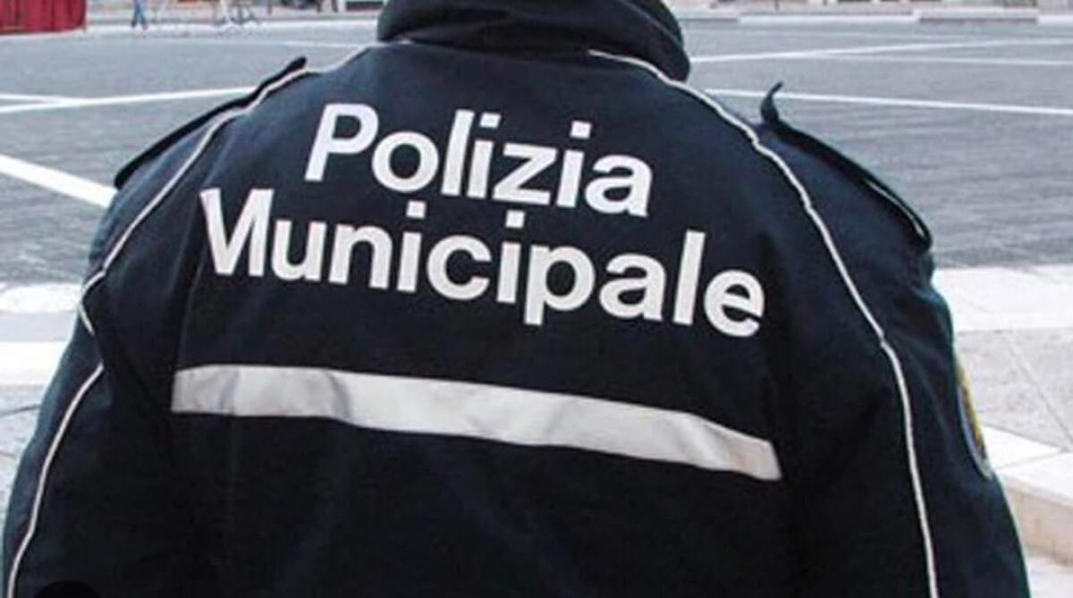 Vigili urbani senza armi - 