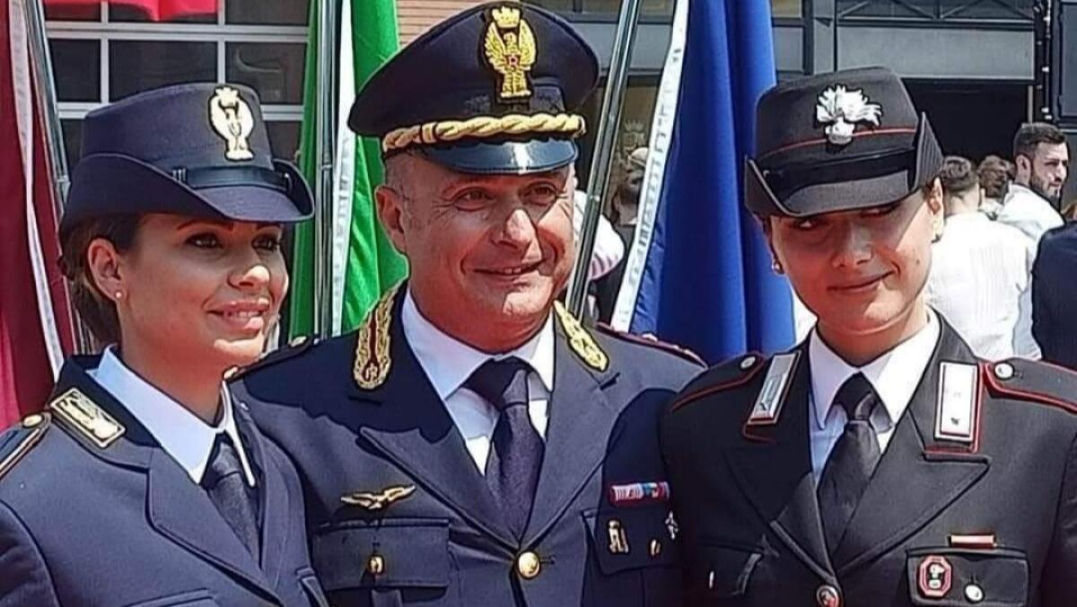 Da papà a figlie, sempre in divisa - 