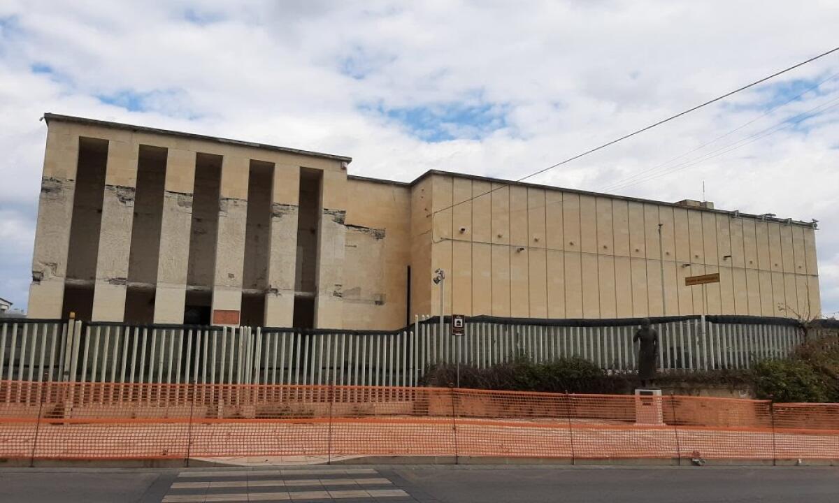 Estate 2023: senza soldi, senza musei e senza turisti&#8230; - 