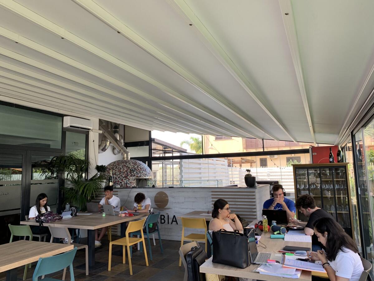 Uno spazio per lo studio, il lavoro e la creazione di reti sociali: la scommessa del Sabìa coworking lab - 